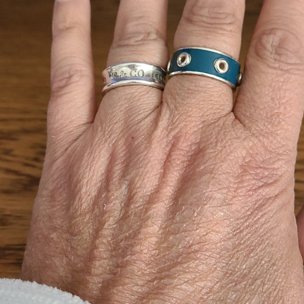 NEW Coach Enamel and sterling silver grommet ring - Picture 3 of 3